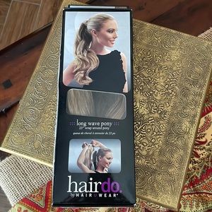 Hairdo long wave pony 23”